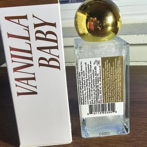 NIB TRULY Beauty Vanilla Baby Luxury Body Oil With Satin Like Finish Treatment - Picture 3 of 7